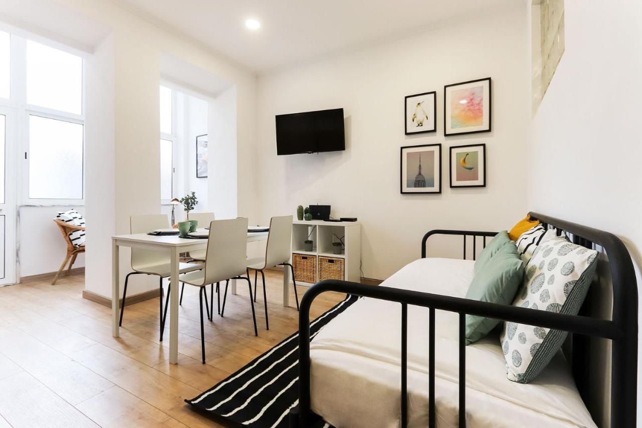 Apartment Typical By Homing *